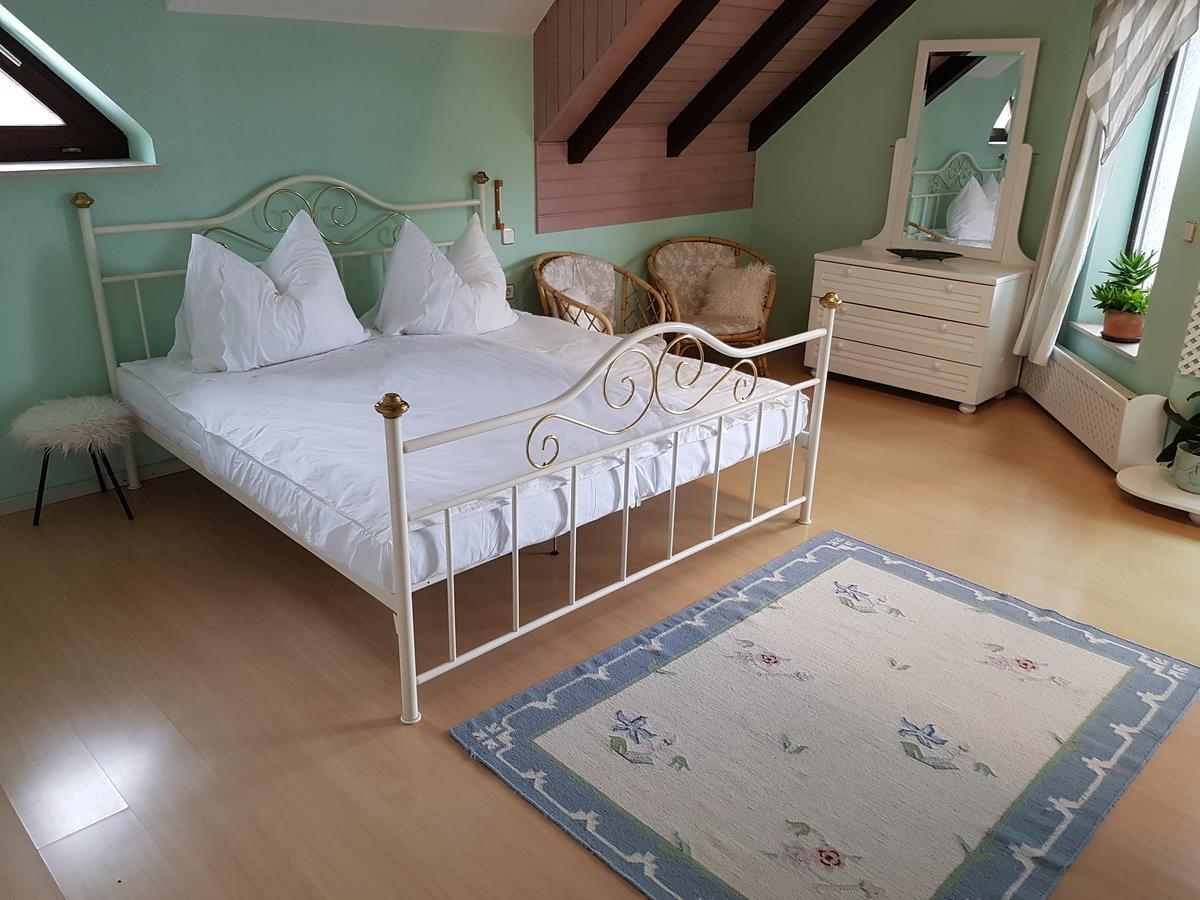 Bed and Breakfast Pr'Simi Golnik Экстерьер фото