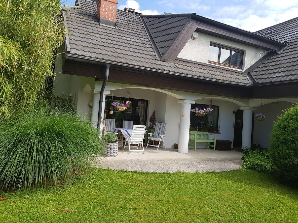 Bed and Breakfast Pr'Simi Golnik Экстерьер фото