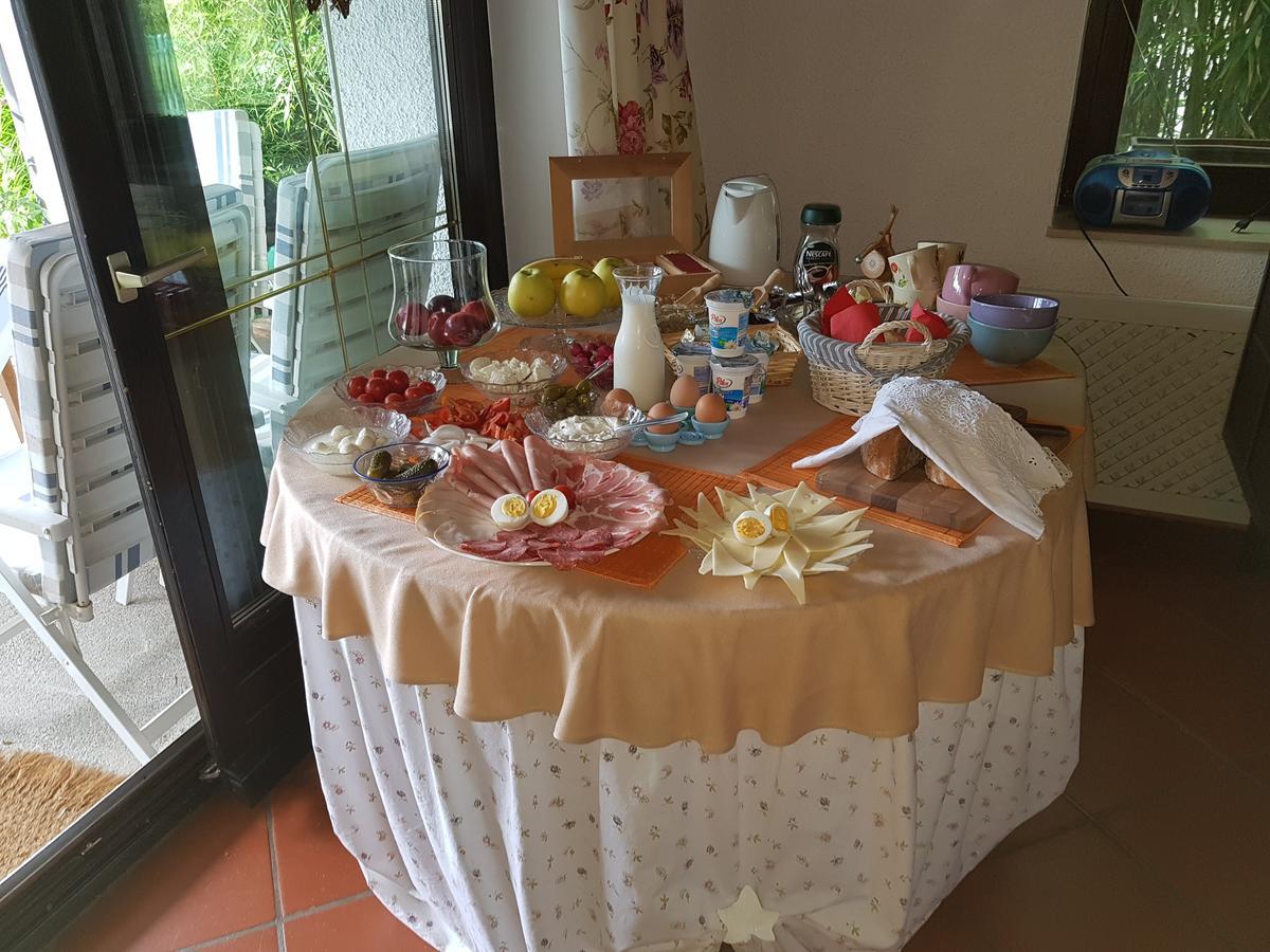 Bed and Breakfast Pr'Simi Golnik Экстерьер фото